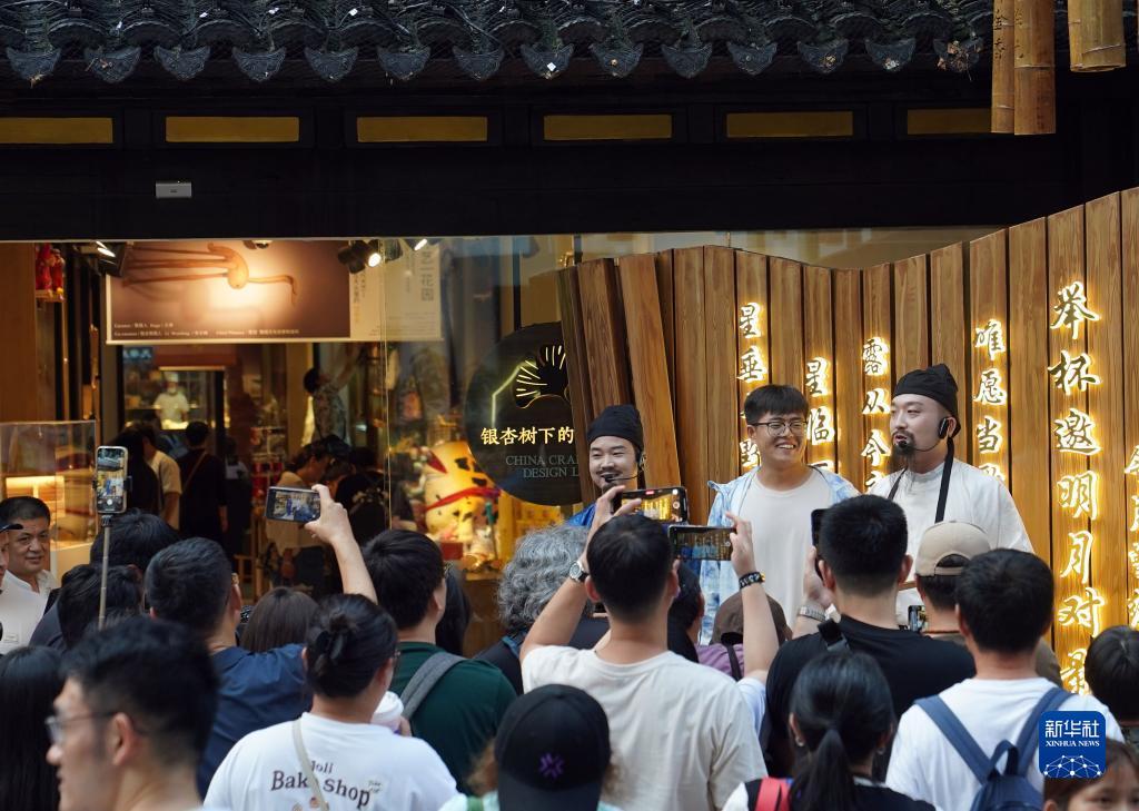 奔驰宝马电玩城下载